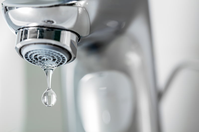 Should I Replace, Repair, or Restore My Bathroom Fixtures During Remodeling?
